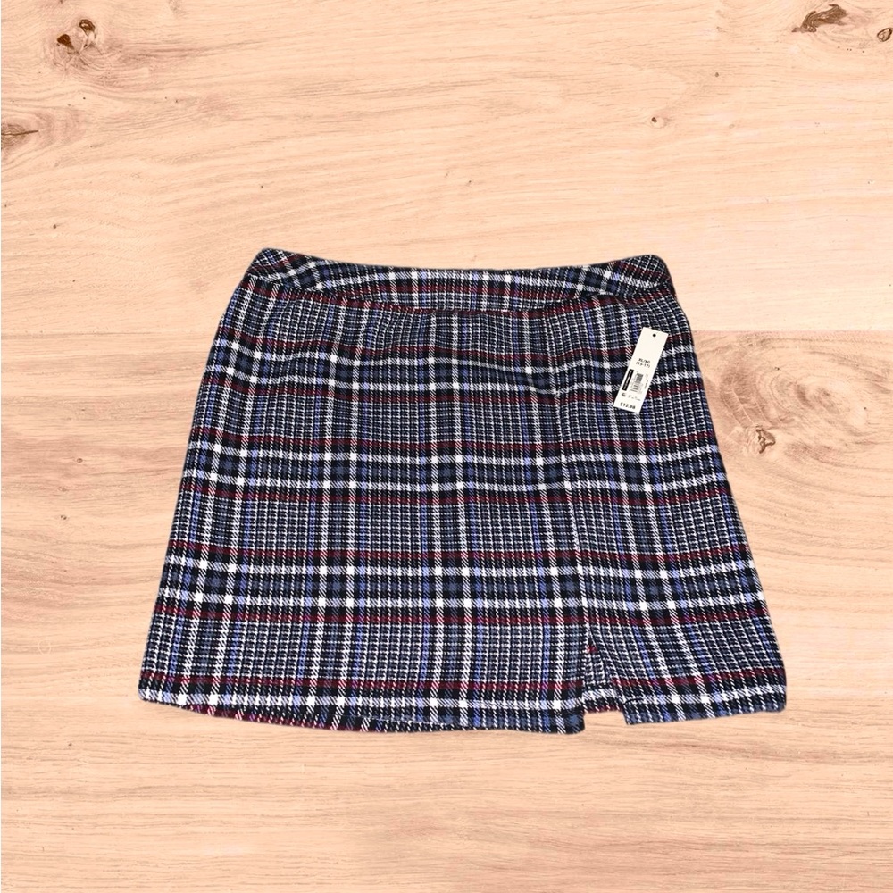 NWT- No Boundaries Flannel Mini Skirt
